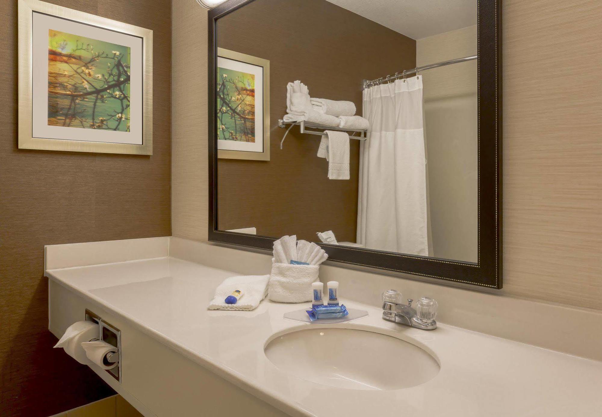 Hotel Baymont By Wyndham Tulsa Exteriér fotografie