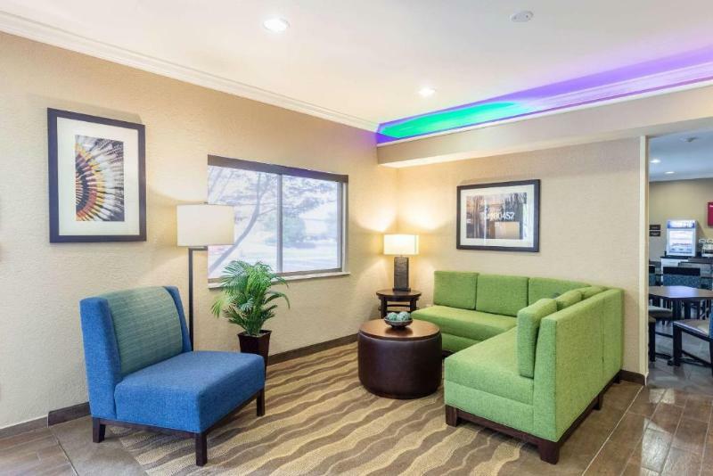 Hotel Baymont By Wyndham Tulsa Exteriér fotografie