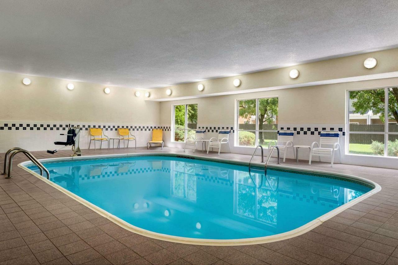 Hotel Baymont By Wyndham Tulsa Exteriér fotografie